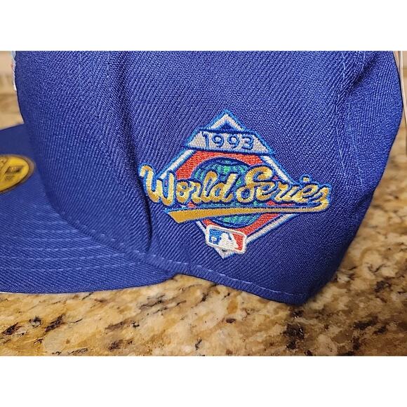 Toronto Blue Jays Hat New Era 59FIFTY Cap Fitted 7 3/8 New Era MLB Baseball - Picture 5 of 11